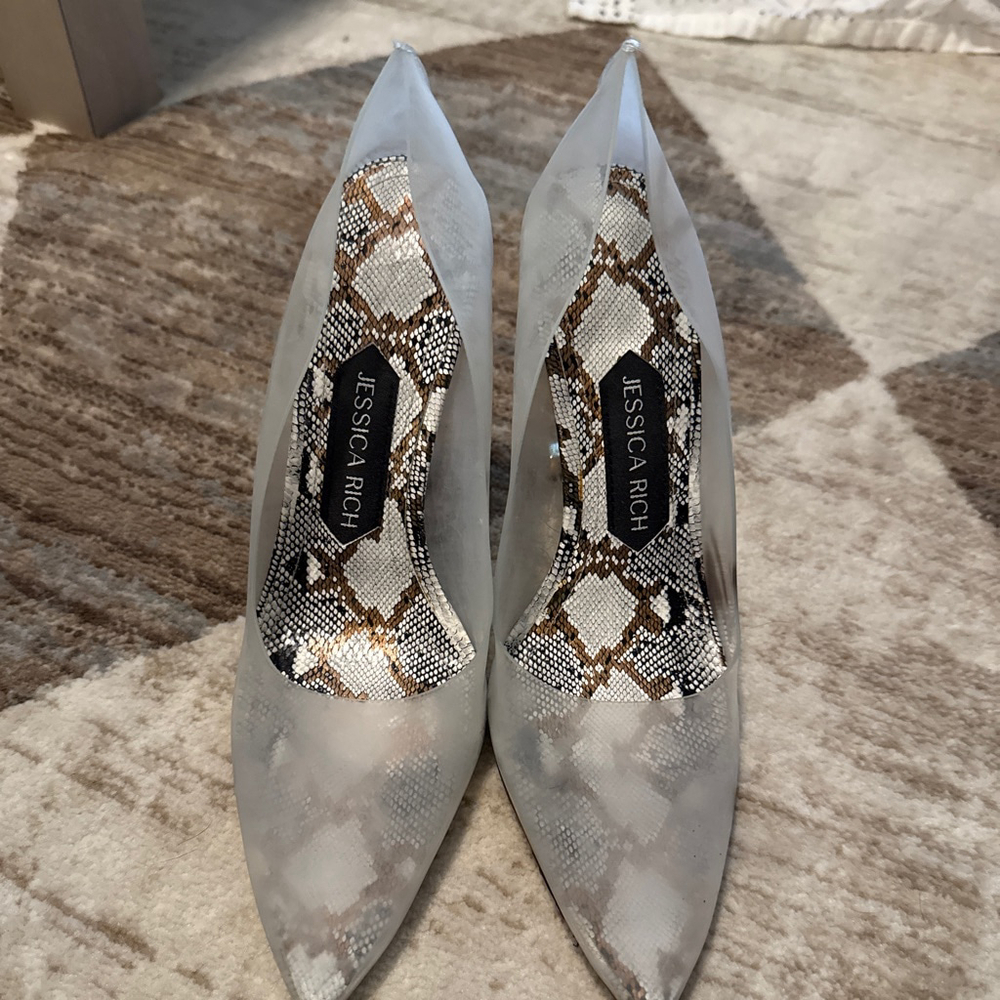 Jessica Rich Snakeskin Pumps Size 36
